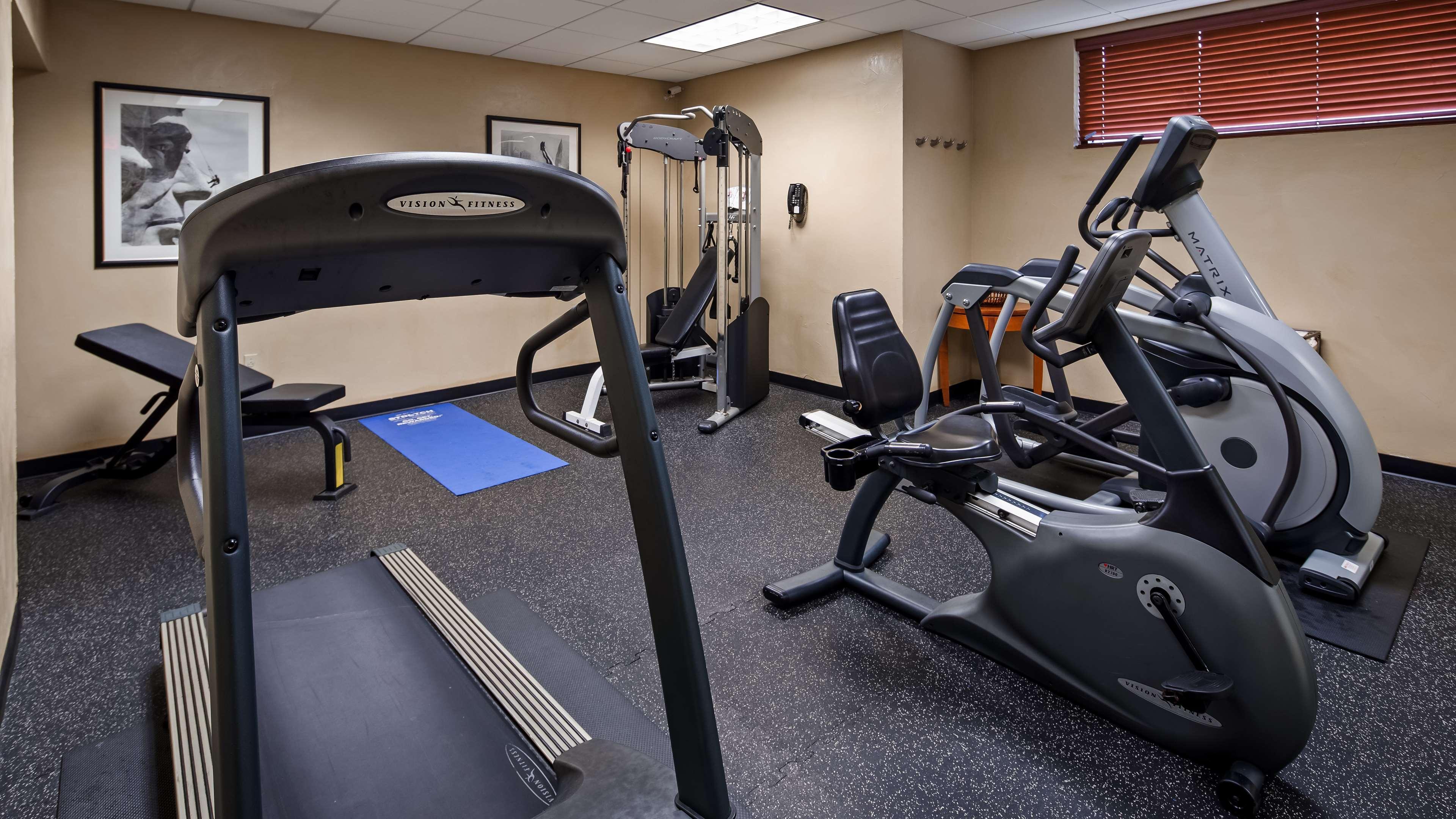 Best Western Plus Hannaford Inn & Suites Kenwood Экстерьер фото