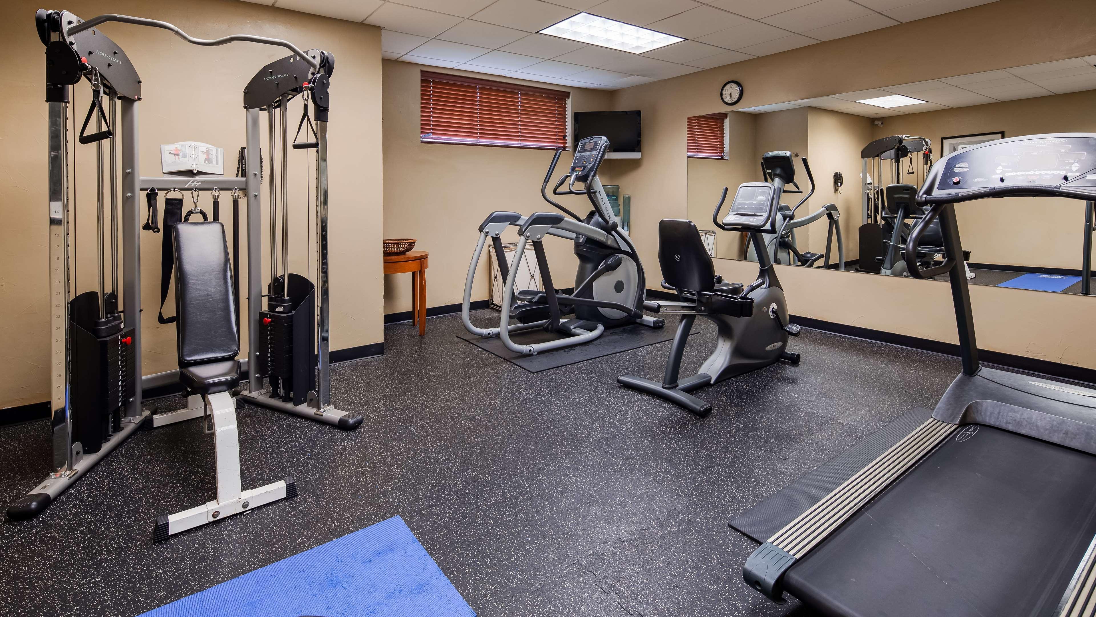 Best Western Plus Hannaford Inn & Suites Kenwood Экстерьер фото