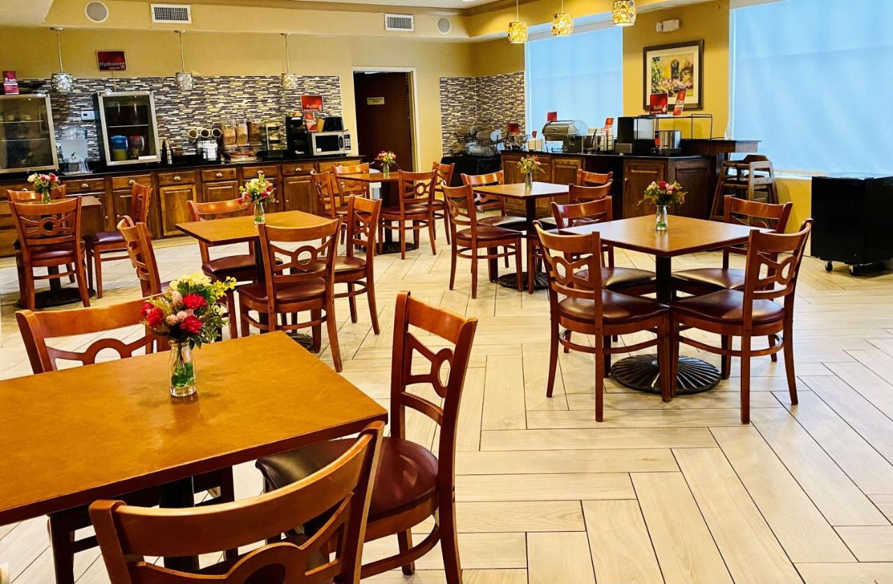 Best Western Plus Hannaford Inn & Suites Kenwood Экстерьер фото